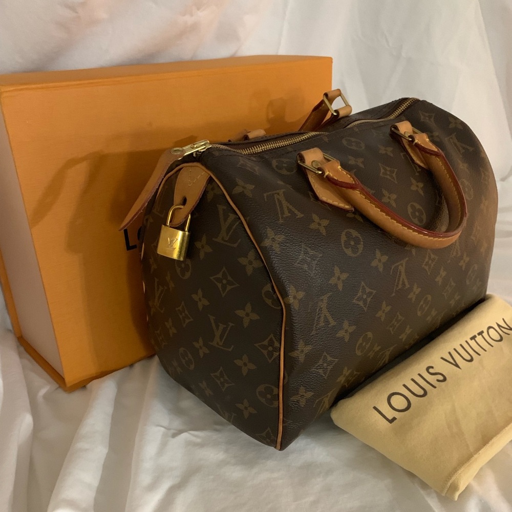 ❌SOLD❌ Authentic Louis Vuitton Speedy 30 Monogram